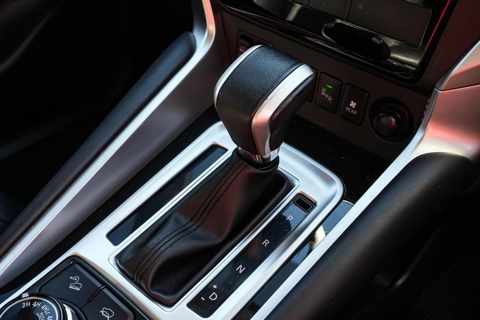 2019 Mitsubishi Pajero Sport Exceed