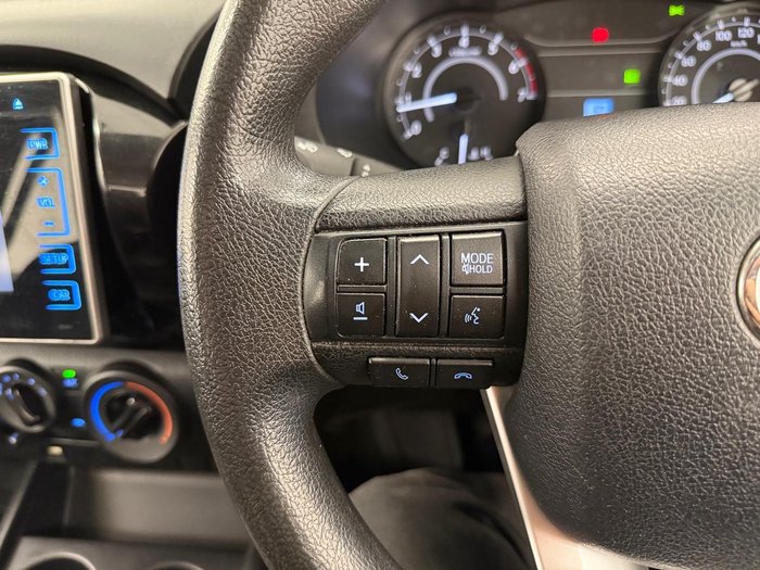 2018 Toyota Hilux Workmate TGN121R 4x2 Glacier White