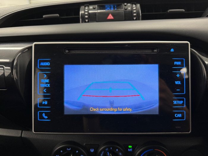 2018 Toyota Hilux Workmate TGN121R 4x2 Glacier White