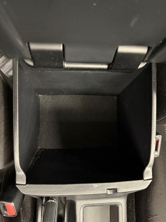 2018 Toyota Hilux Workmate TGN121R 4x2 Glacier White