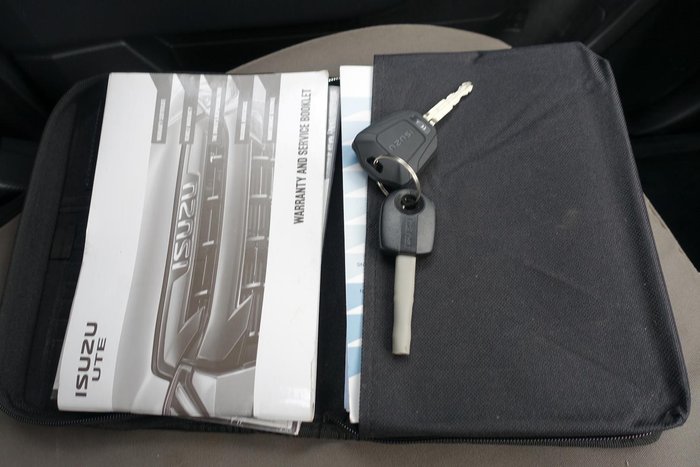 2021 Isuzu D-MAX SX MY21 4X4 Dual Range Mineral White