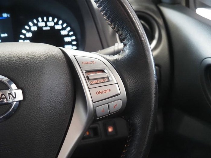 2019 Nissan Navara N-TREK