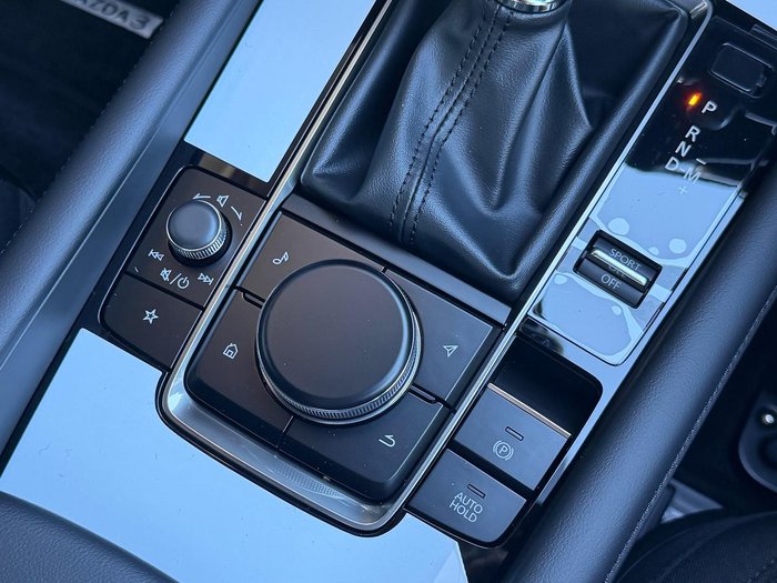 2025 Mazda 3 G20 Evolve