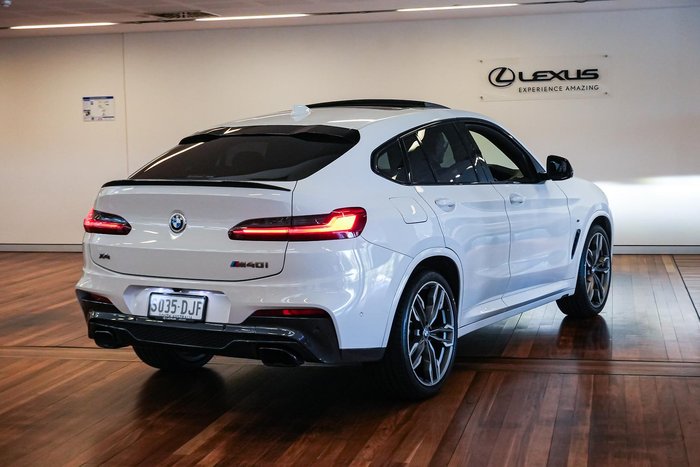 2021 BMW X4 M40i