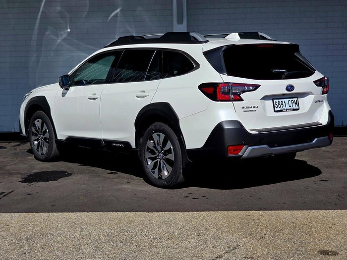 2025 Subaru Outback AWD Touring