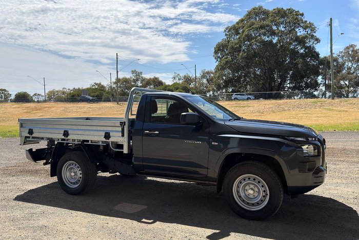 2025 Mitsubishi Triton GLX