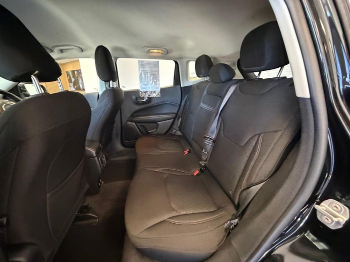 2018 Jeep Compass Longitude