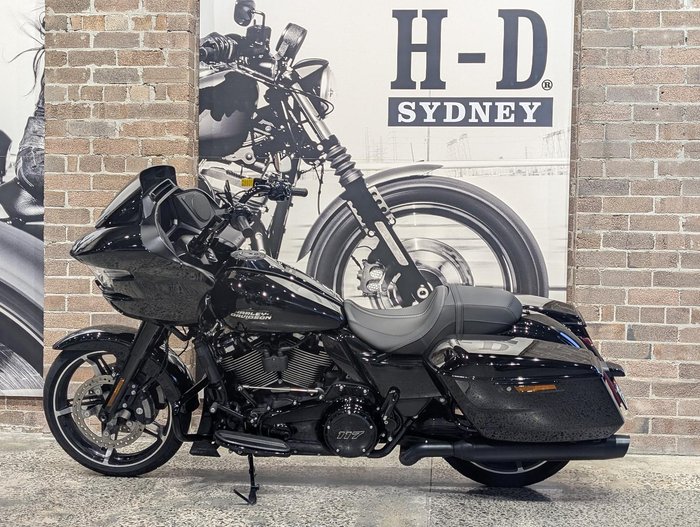 2024 Harley-Davidson Road Glide 117 (FLTRX) Touring Black