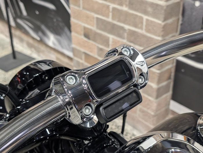 2023 Harley-Davidson Breakout 117 (FXBR) Softail Black