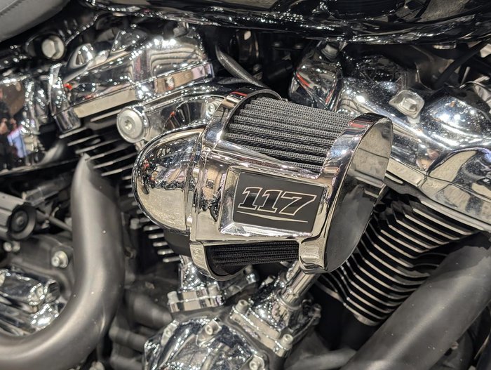 2023 Harley-Davidson Breakout 117 (FXBR) Softail Black