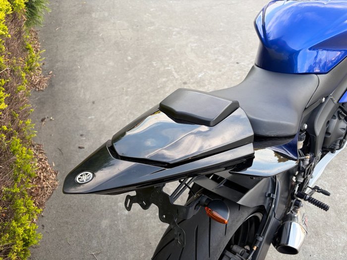 2011 Yamaha YZF-R6 Blue / White