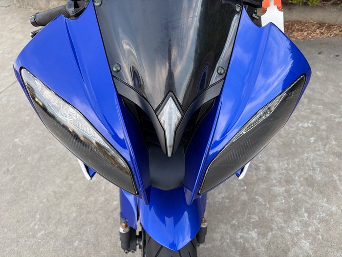 2011 Yamaha YZF-R6 Blue / White
