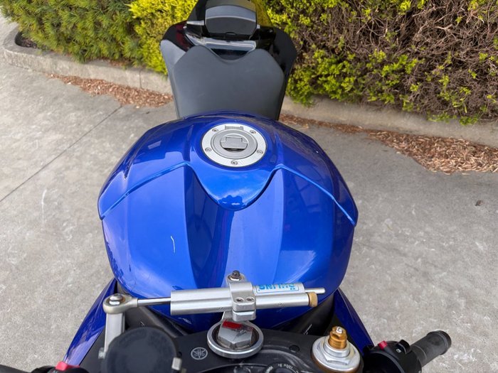 2011 Yamaha YZF-R6 Blue / White