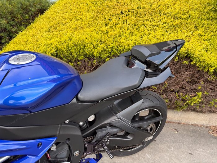 2011 Yamaha YZF-R6 Blue / White