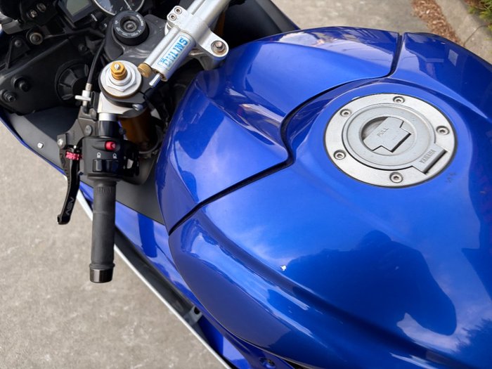 2011 Yamaha YZF-R6 Blue / White