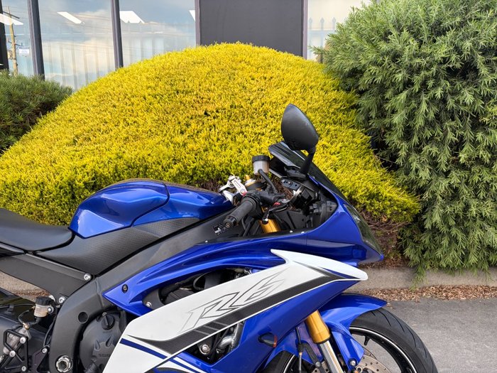 2011 Yamaha YZF-R6 Blue / White