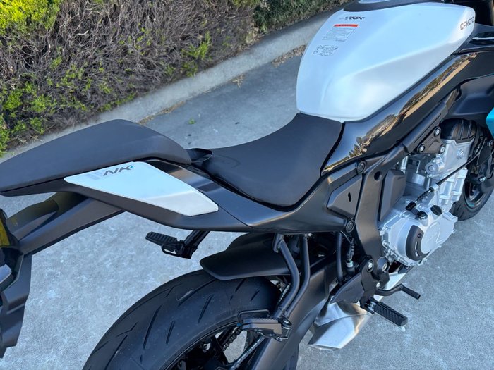 2025 CFMOTO 2025 CF Moto 650CC 675NK ABS Glacier White