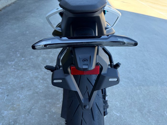 2025 CFMOTO 2025 CF Moto 650CC 675NK ABS Glacier White