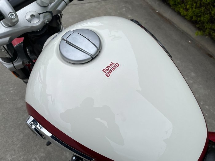 2024 Royal Enfield SUPER METEOR 650 Red