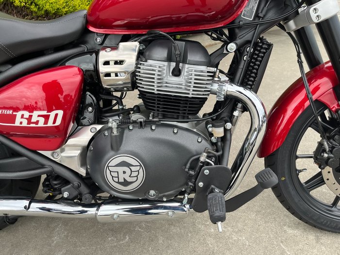 2024 Royal Enfield SUPER METEOR 650 Red