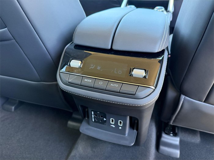 2025 LDV D90 EXECUTIVE (4WD)