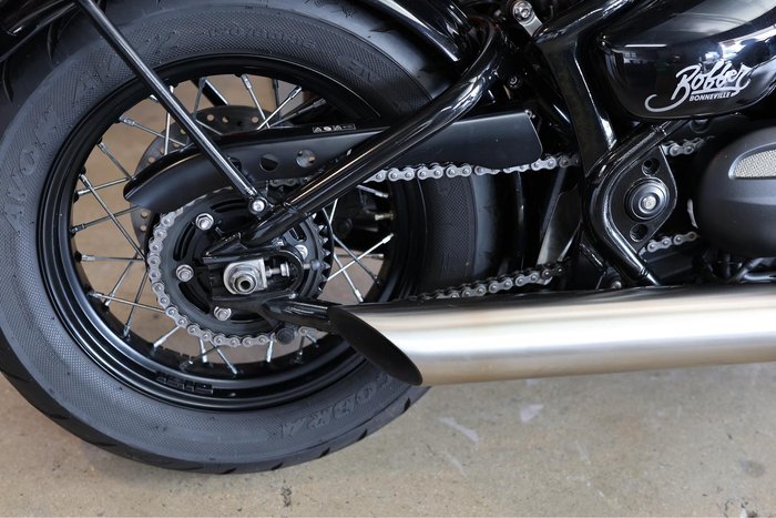 2022 Triumph Bonneville Bobber Bobber Red