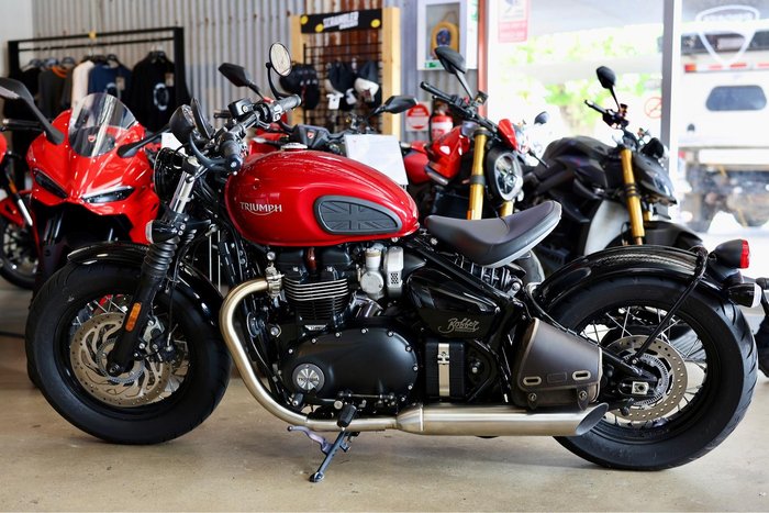 2022 Triumph Bonneville Bobber Bobber Red