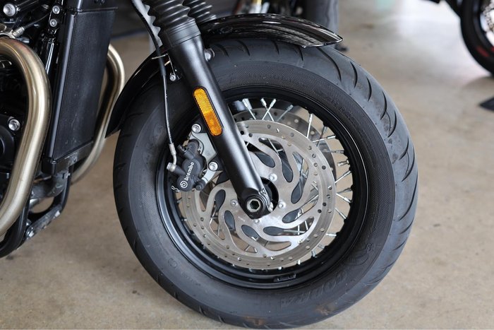 2022 Triumph Bonneville Bobber Bobber Red