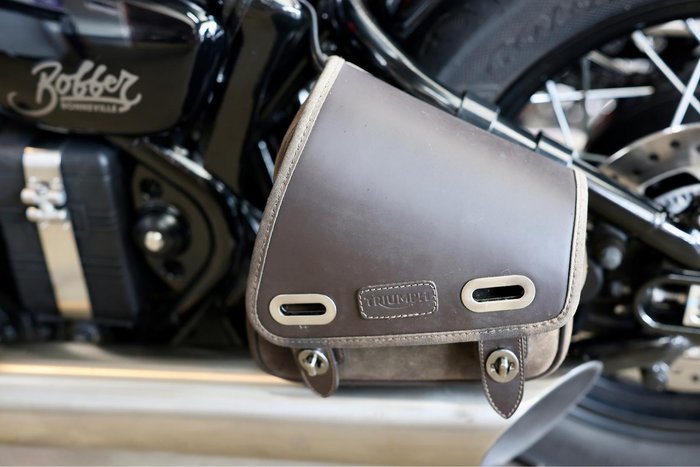 2022 Triumph Bonneville Bobber Bobber Red