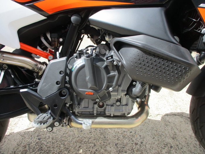 2023 Ktm 890 SMT ORANGE