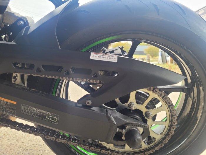 2021 Kawasaki Z900 (ZR900) GREEN