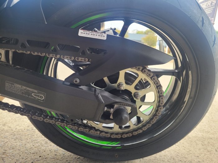 2021 Kawasaki Z900 (ZR900) GREEN