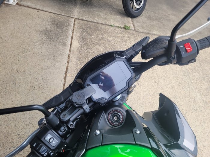 2021 Kawasaki Z900 (ZR900) GREEN