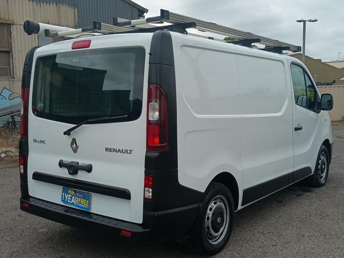 2015 Renault Trafic 66KW X82 Glacier White