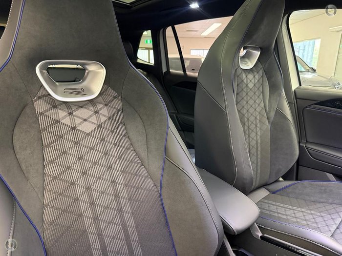 2025 Volkswagen Tiguan 150TSI R-Line