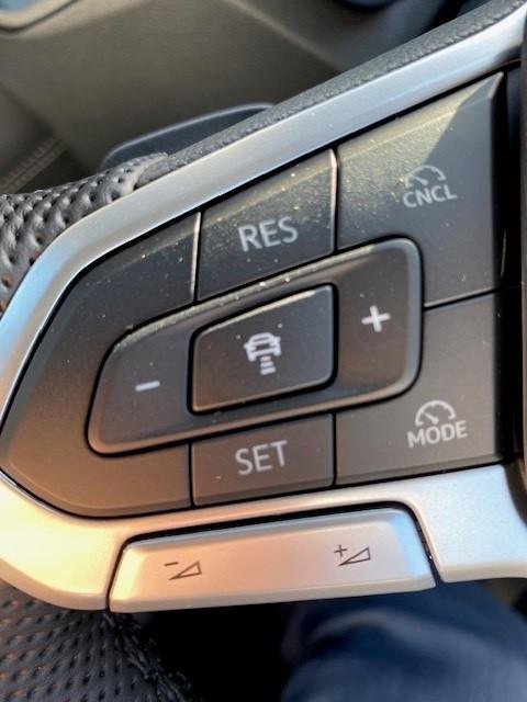 2025 Volkswagen Tiguan 150TSI R-Line