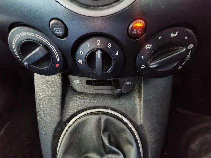 2010 Mazda 2 Maxx DE Series 1 MY10 BLUE