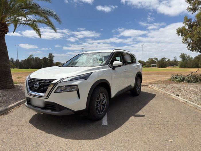 2025 Nissan X-TRAIL ST