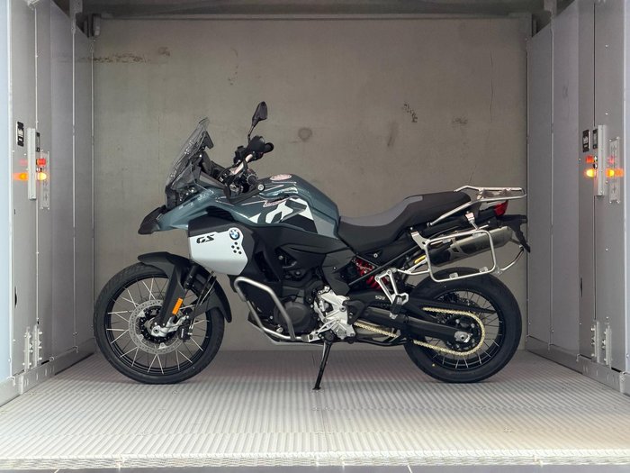 2025 BMW F 900 GS Adventure Ride Pro F 900 Green