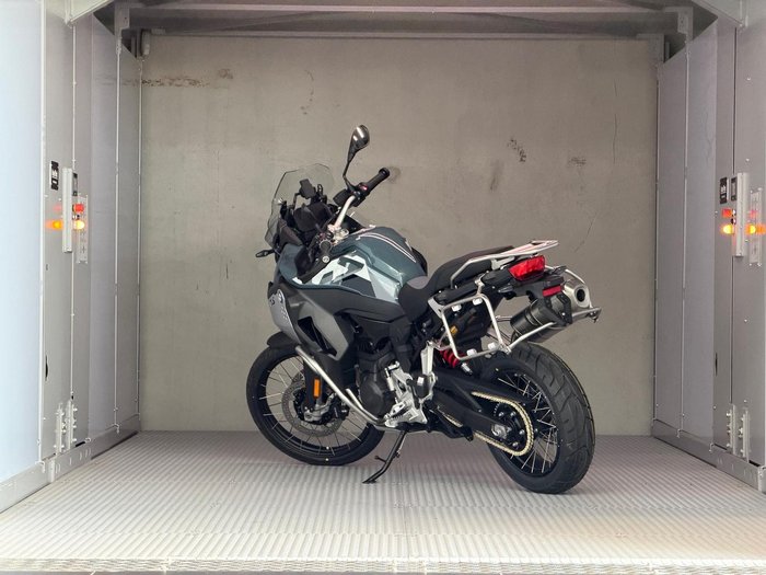 2025 BMW F 900 GS Adventure Ride Pro F 900 Green