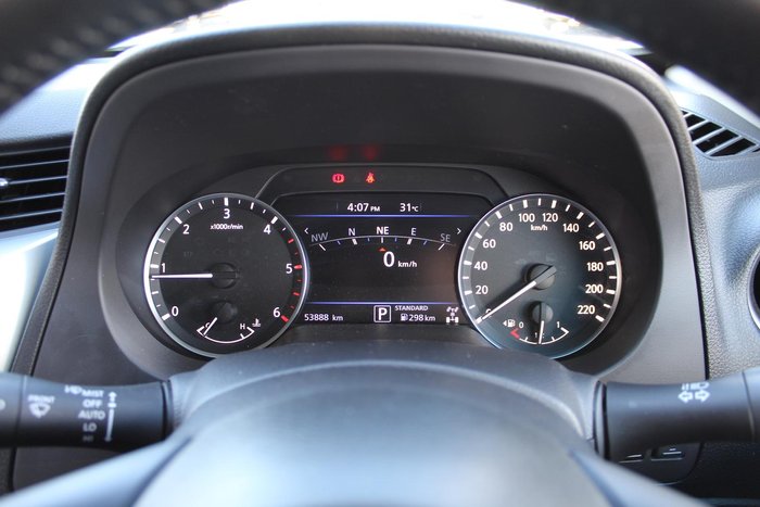 2022 Nissan Navara ST