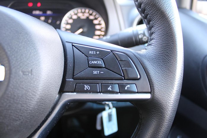 2022 Nissan Navara ST