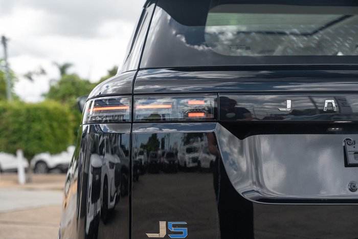 2025 Jaecoo J5 EV Summit