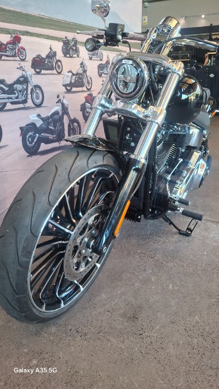 2025 Harley-davidson FXBR BREAKOUT (117) Vivid Black