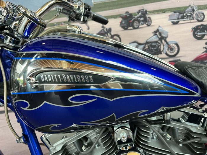 2014 Harley-davidson 2014 HARLEY-DAVIDSON 1800CC FXSBSE CVO BREAKOUT Silver