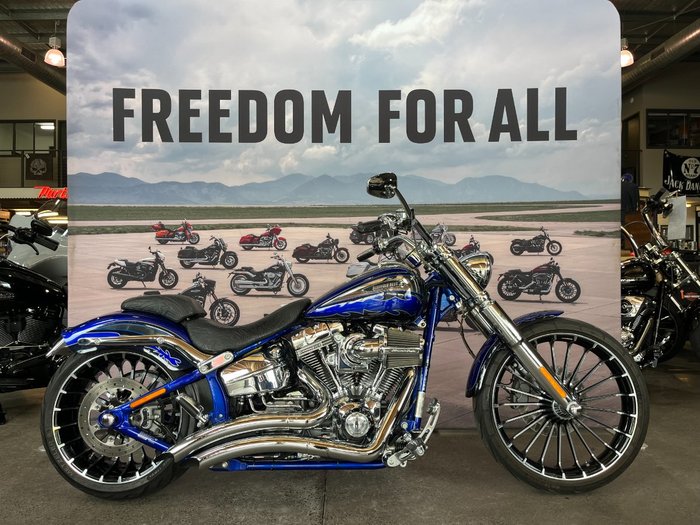 2014 Harley-davidson 2014 HARLEY-DAVIDSON 1800CC FXSBSE CVO BREAKOUT Silver