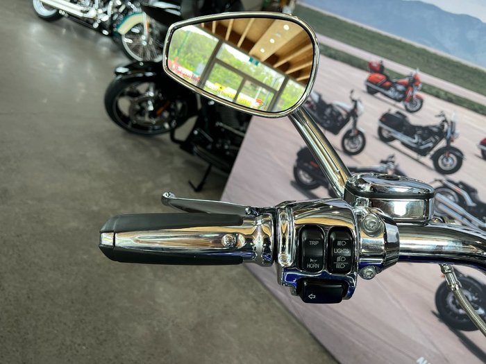 2014 Harley-davidson 2014 HARLEY-DAVIDSON 1800CC FXSBSE CVO BREAKOUT Silver