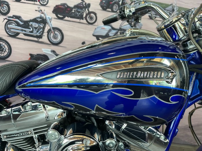 2014 Harley-davidson 2014 HARLEY-DAVIDSON 1800CC FXSBSE CVO BREAKOUT Silver