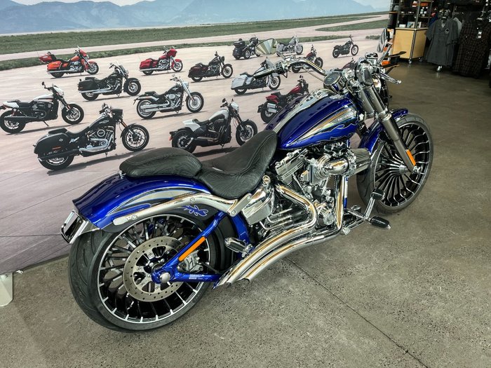 2014 Harley-davidson 2014 HARLEY-DAVIDSON 1800CC FXSBSE CVO BREAKOUT Silver