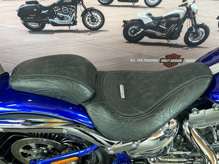 2014 Harley-davidson 2014 HARLEY-DAVIDSON 1800CC FXSBSE CVO BREAKOUT Silver